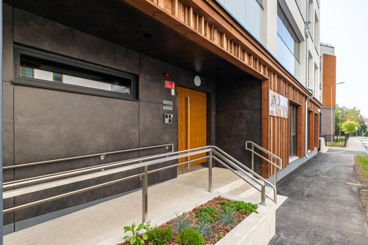 Laulupargi Lux Residence Tallinn Eksteriør billede